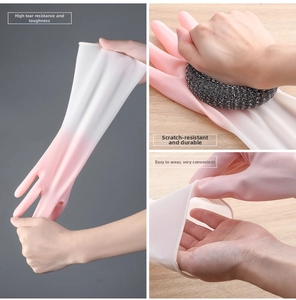 Durability testing showing high elasticity and scratch resistance of latex gloves