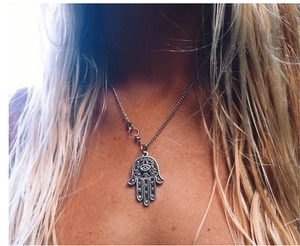 Hamsa Hand Pendant Necklace Alloy Hollow Eye Design Vintage Bohemian Ethnic Jewelry For Women Silver Color
