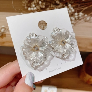Silver needle flower earrings with transparent petals and crystal core for women