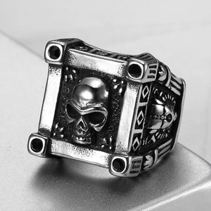 Retro punk skull ring for men with oxidized finish and side lion totem carvings