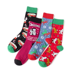 Pack of 4 Christmas cotton crew socks for men and women in festive red and green colors