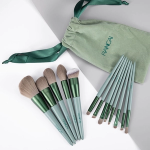 Detail of 13-piece Morandi green makeup brush set with high-quality bristles and storage bag