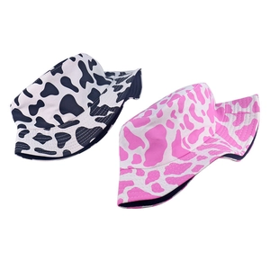 Cappello a secchiello con stampa mucca rosa e nera in tessuto spesso per protezione solare