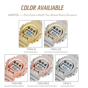 Vue détaillée de cinq montres numériques serties en finitions or, argent et or rose