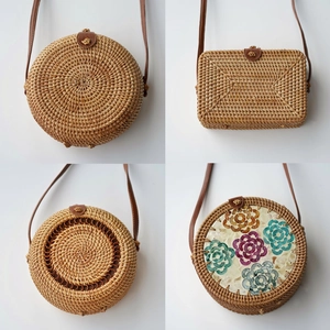 Handmade Woven Rattan Crossbody Bag Natural Straw Shoulder Purse With Leather Strap Retro Bohemian Summer Beach Vacation