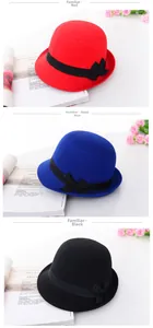 Vue verticale de chapeaux cloches en feutre pour femmes en rouge, bleu et noir à nœud