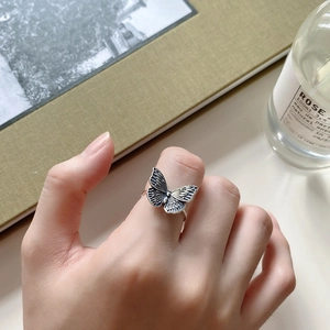 Vintage 925 sterling silver butterfly open ring with detailed engraving for women