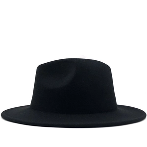 Chapeau fedora noir classique à large bord en feutre de laine au style minimaliste