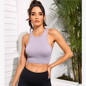 Débardeur de sport violet en maille côtelée pour femme avec dos nageur élégant
