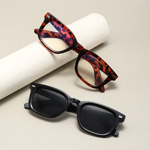 Square Frame Sunglasses Retro Fashion PC Frame UV400 Protection Anti Blue Light Outdoor Travel Trendy Unisex Eyewear