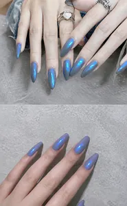 Detalle de polvos para uñas aurora cromo bicolor con efecto espejo de sirena iridiscente