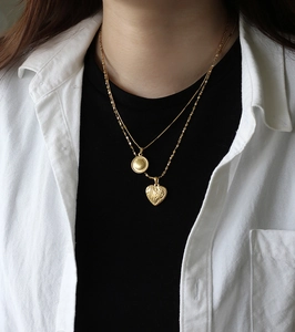 Layered 18K gold plated titanium steel necklaces with shell and heart relief pendants