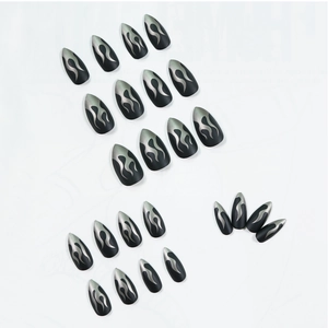 Unghie finte opache nere stile punk con fiamme argento, set a mandorla da 24 pezzi