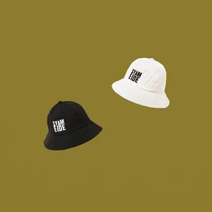 Bobs classiques en coton noir et blanc avec broderie SYAM EIDE pour homme et femme