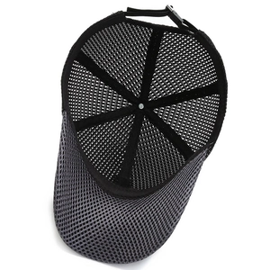 Breathable mesh baseball cap with contrast brim and adjustable strap for sun protection