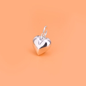 Polished silver heart pendant in S925 sterling silver for DIY jewelry crafts