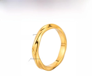 Detail view of 3.3mm irregular vine ring with 18K gold plating and wavy design