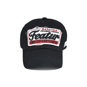 Détail de l'écusson Arizona vintage avec broderie sur une casquette en coton noir