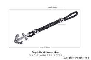 Detail view of anchor bracelet with 22cm length, 5mm width, and 46g weight specs
