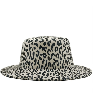 Chic leopard print flat top wool felt hat with a wide brim for autumn and winter fashion
