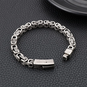 Men's vintage emperor chain bracelet in antique silver stainless steel on leather
