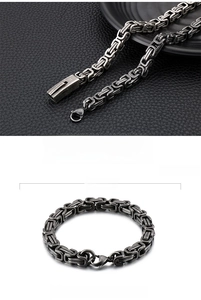 Macro view of vintage stainless steel Byzantine chain bracelet with dimensions 210x7mm