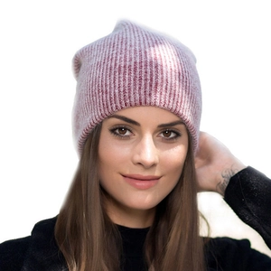 Gorro de punto de pelo de conejo angora grueso y cálido en rosa humo y granate para invierno