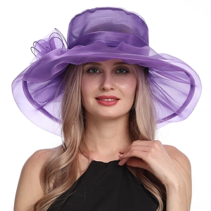 Elegante cappello da sole in organza viola con tesa larga e fiori da donna