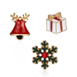 Three-piece Christmas brooch set with cartoon tree, reindeer and gift box designs
