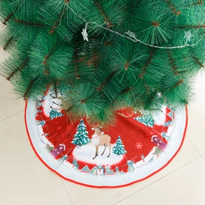 84cm red Christmas tree skirt featuring reindeer and snowflake prints for holiday decor