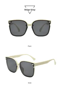 Détails de lunettes de soleil carrées beige avec branches matelassées et verres gris