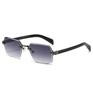 Lunettes de soleil carrées sans monture avec verres dégradés gris-violet et branches