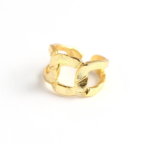 Adjustable golden S925 silver ring featuring a bold chain link and foil texture design