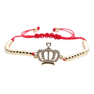 Verstellbares rotes Kordelarmband mit Goldperlen und Zirkonia-Kronenanhänger für Damen