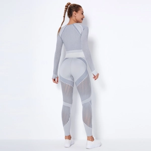 Completo yoga a maniche lunghe senza cuciture vista posteriore con mesh traspirante e grigio