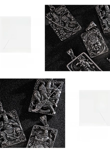 Rilievo dettagliato di Guan Yu su ciondolo in acciaio inossidabile 316L finitura retro