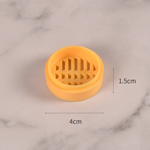 Miniature yellow steamer model for DIY crafts, 4cm diameter plastic dollhouse kitchen toy