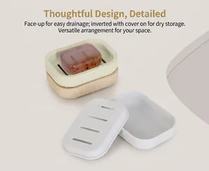 Détail du porte-savon à double couche avec plateau de drainage amovible et couvercle