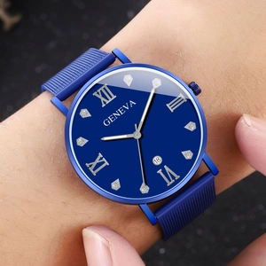 Montre à quartz pour hommes avec bracelet en maille bleue et affichage de la date