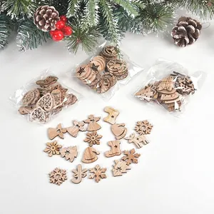 Décorations de Noël créatives en bois avec rennes et flocons de neige découpés
