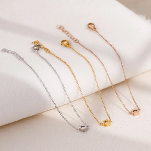 Set di braccialetti minimalisti in acciaio con impronta di zampa in oro, argento e rosa