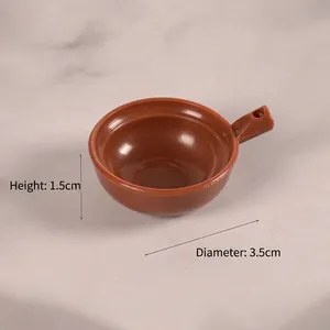 Miniature dollhouse cookware: brown pan model, 1.5cm high, 3.5cm diameter, smooth finish