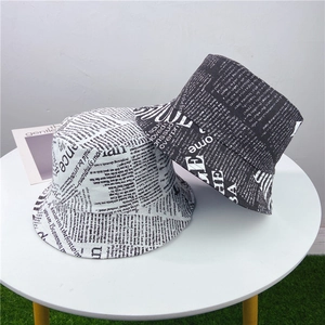 Chapeau Bob Coton Lin Imprimé Journal Double Face Rétro Street Style Mode Protection Solaire Pour Femme
