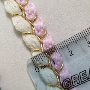 Pink and white woven replacement shoulder strap with gold thread, 1.5cm width detail