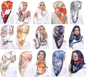 Selection of 15 elegant satin headscarves with retro chain and floral pattern designs