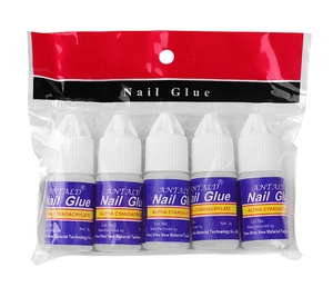 Detailed view of 5-piece 3g nail glue pack in clear packaging with red header card