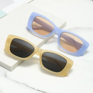 Retro Square Sunglasses Y2K Narrow Frame Plastic Rice Nail Rivet UV400 Protection Streetwear Fashion For Women Men