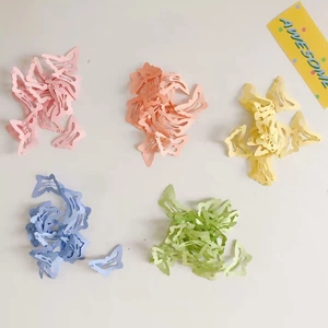 Lot de barrettes papillon mates aux couleurs de bonbon en rose, jaune, bleu et vert