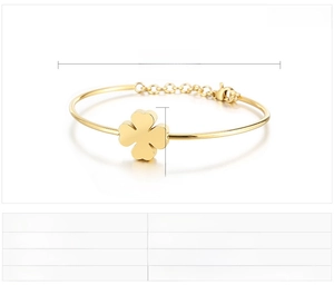 Detailed view of golden stainless steel clover bracelet with adjustable chain link