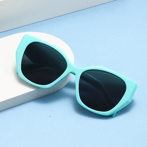 Lunettes De Soleil Œil De Chat Plastique Polygone Grande Monture Protection UV400 Mode Branches Géométriques Voyage Conduite Femmes Hommes